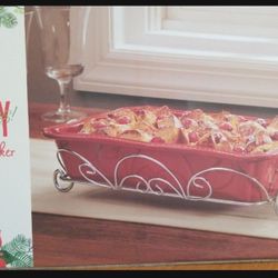 Christmas Stoneware Baker With Metal Rack