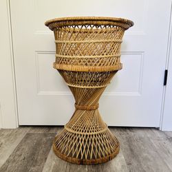 Large 24 1/4” tall Vintage Rattan Wicker boho plant stand  (Just over 2 feet tall) 