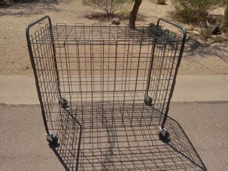 Large Rolling Cage