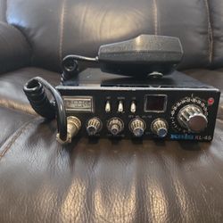 C B RADIO - Kris XL-45 