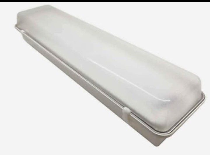 Industrial Metalux Vaportite LED﻿ 2' Industrial LED Lights In Refrigerated Case