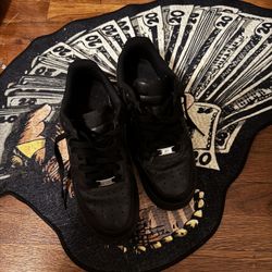 Black air force 1s