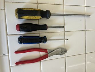 Screwdrivers and wire crimper