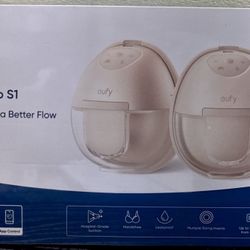 New Eufy S1 Heated Portable Breast Pump