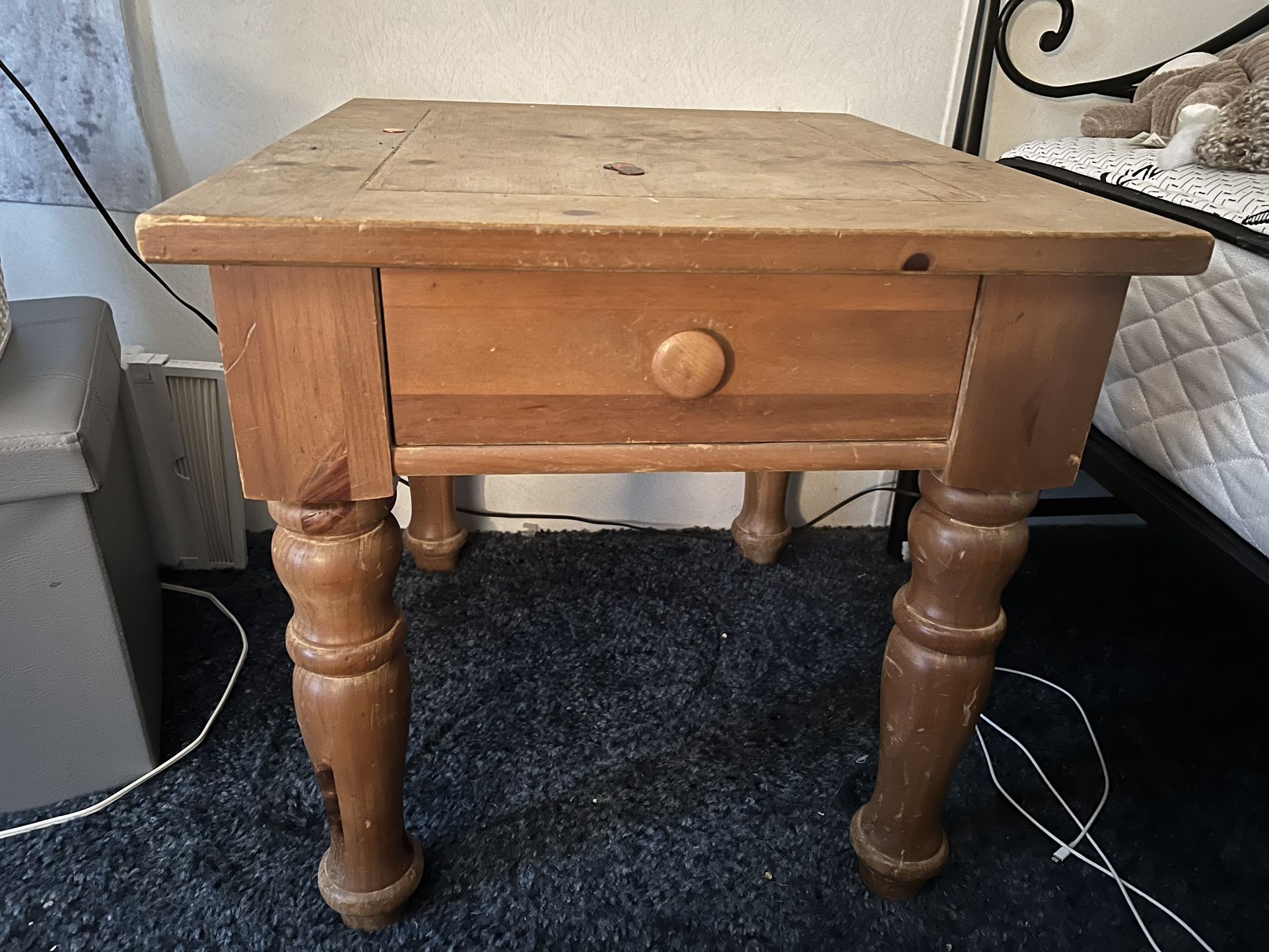 Side/End Table