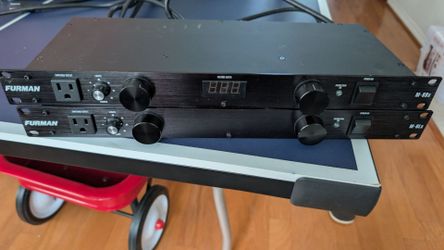Furman M-8Lx power conditioned and surge protector