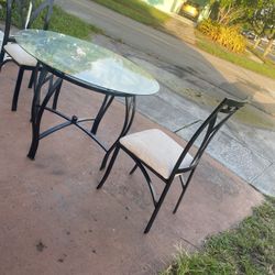 Dinning Table And 2 Chairs 