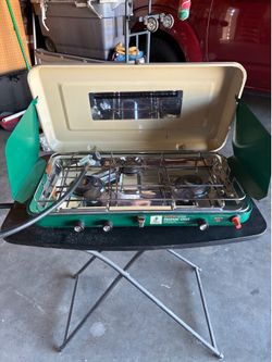 New Three burner propane stove