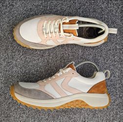Keen Women's KS86 Trail Sneakers Size 10