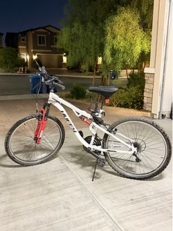 Mongoose 26” Full Suspension Mountain Bike