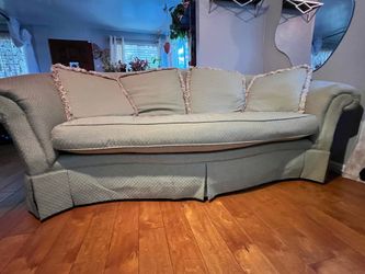 Thomasville camelback hickory chair sofa