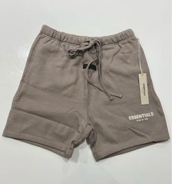 Fear of God Essentials Shorts Desert Taupe  (Medium)