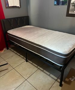 Twin Pillow Top Comforter & Frame