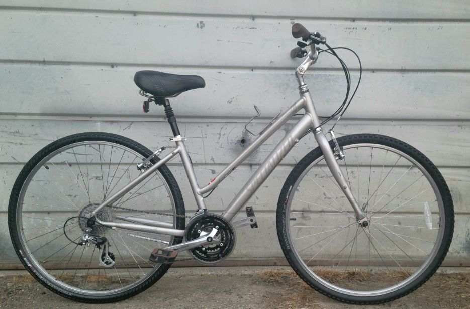 SPECIALIZED SPORT HYBRID BIKE