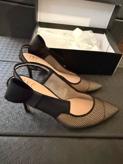 I.N.C. International Concepts Pumps