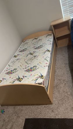 Toddler bed set