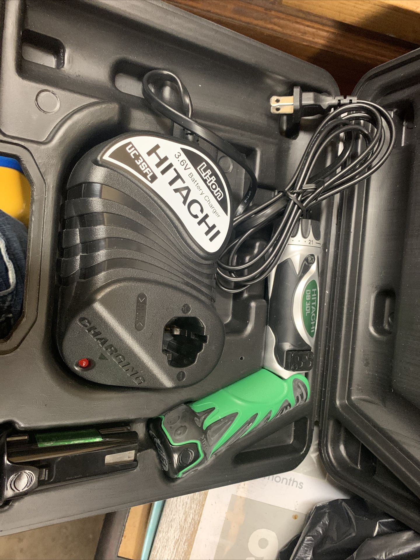 Hitachi DB3DL2 3.6V Lithium Ion HXP Screwdriver Kit 1/4" Hex