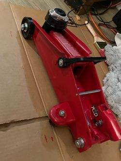 Car jack and tool