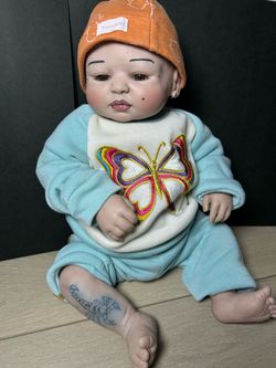 Soft Body Cloth Baby Doll, Light Complexion, Brown Eyes, No Hair, Outfit Hat