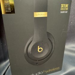Beats Studio3 Wireless Headphones - Shadow Gray W Case