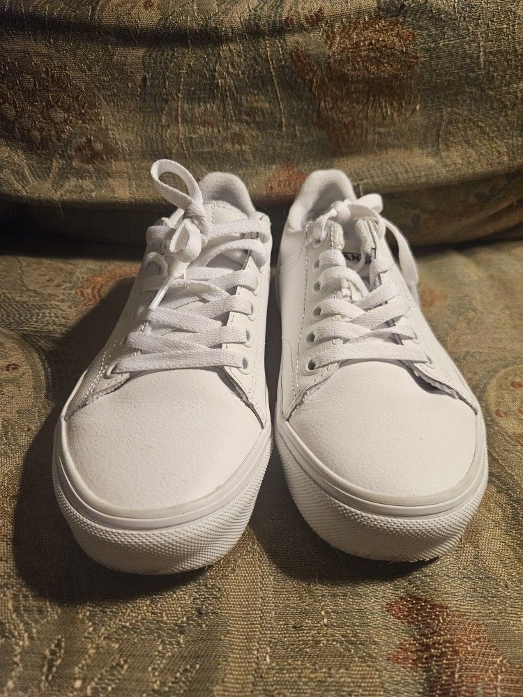 Vans alll white leather women's shoes great shape size womens 5
