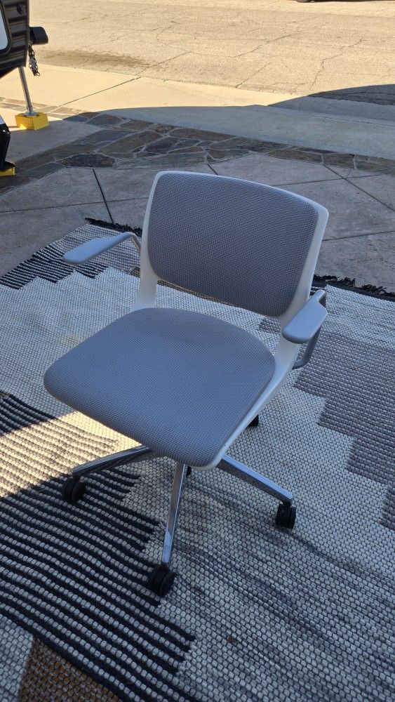 Office Chair Rolling & Adjustable Height