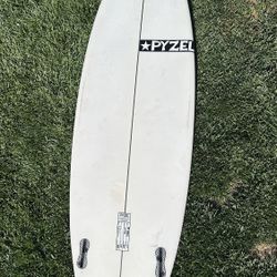 Pyzel Radius Surfboard 5’8” 25L