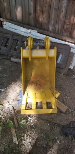 Caterpillar bucket Thumbnail