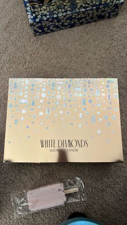 Elizabeth Taylor White Diamonds 3.3 fl oz Women's Gift Sets - 4 Piece