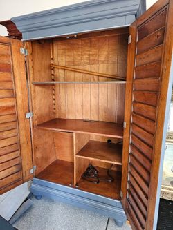 Armoire Tall - Forget the closet