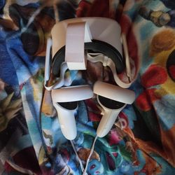 Ocules VR Headset And Hand Grips