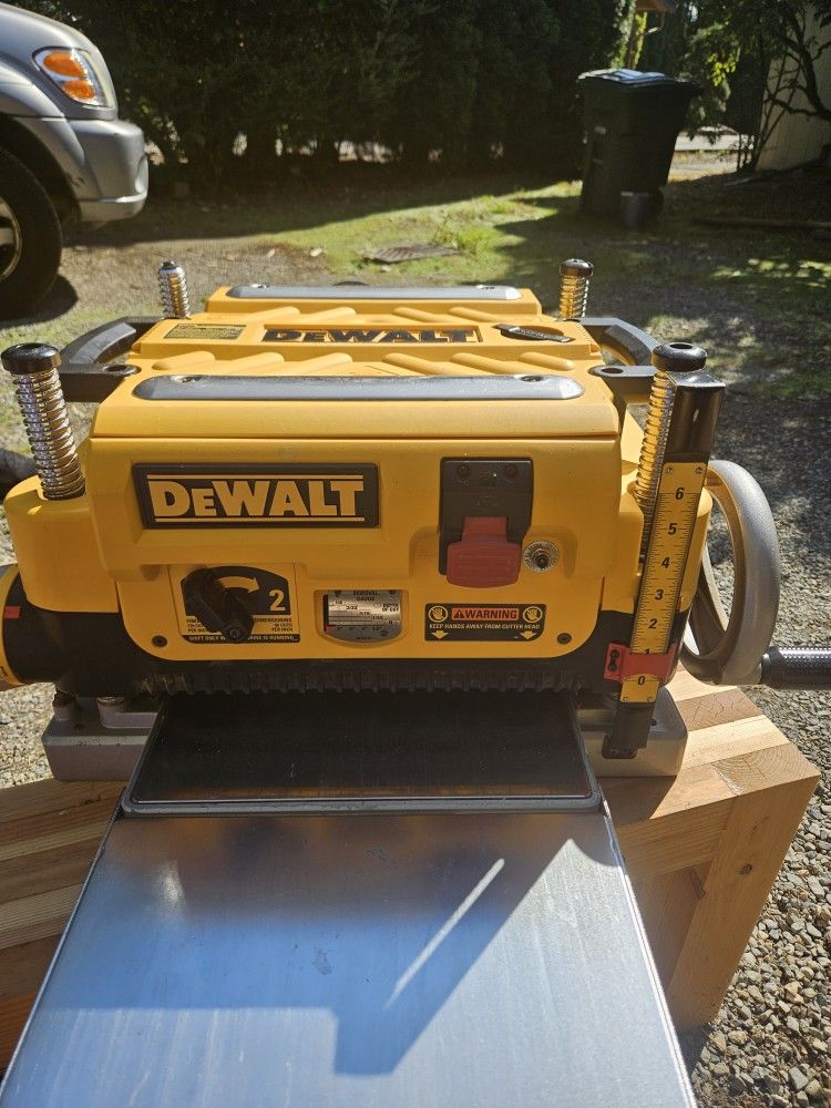 Dewalt 735x Planer