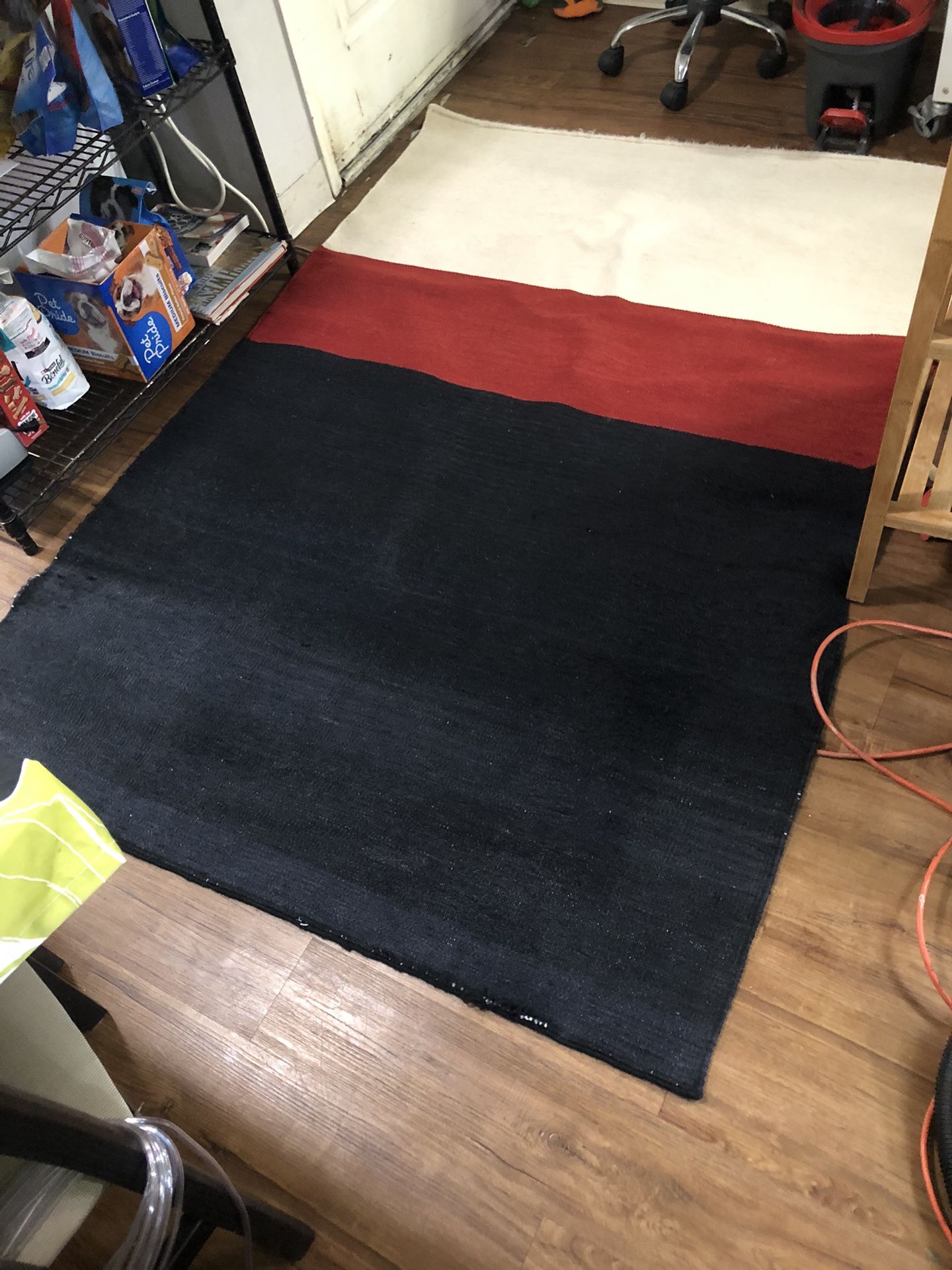 Red/ White/ Blue Carpet 78” x 54” Like New/ No Pets