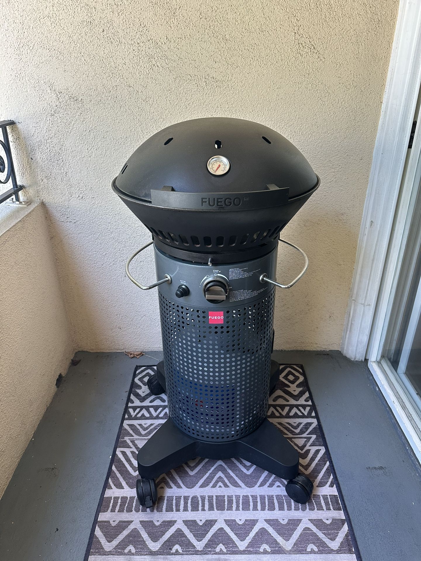 Fuego F21C-H Element Hinged Propane Gas Grill