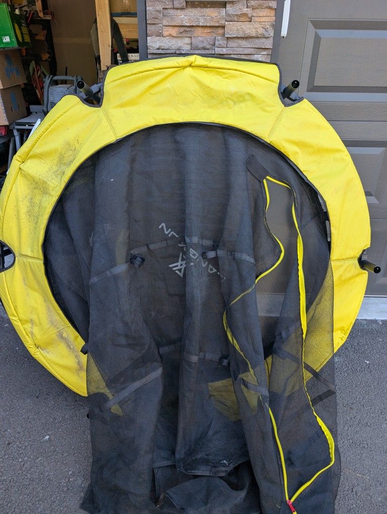 Kids Trampoline With Netted Enclosure