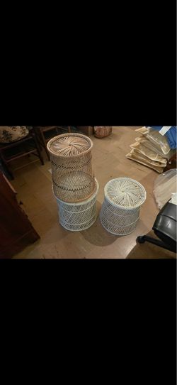 Wicker baskets/plant stands