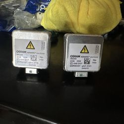 Pair Of Osram Hids Light Bulbs D3s $50 For Both Or 1 For $30