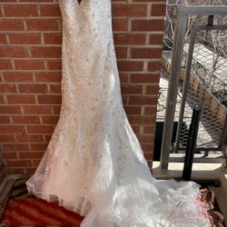 Wedding Dress Brand New Never Worn.