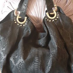 Purse, Juicy Couture Authentic Real https://offerup.com/redirect/?o=TGVhdGhlci5OZXc=.