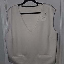 Plus Sleeveless Pullover Top Size 2c