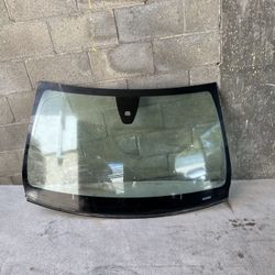 Mercedes Benz cla250 Windshield 