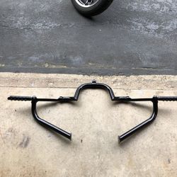 Crash Bar w/highway Pegs  