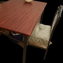 Table With 4 Chairs