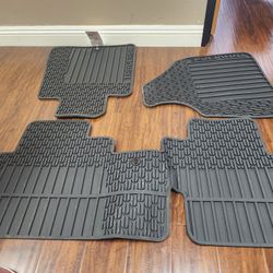 Floor Mats For A 2018 -2022 Chevy Traverse