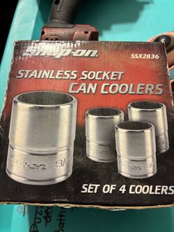 Snap on stainless steel can insulated holders