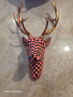 Deer head pink