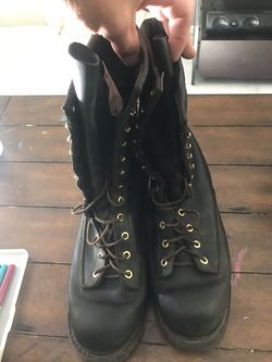 Hawthorn boots