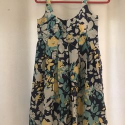 Women’s Clothes-small