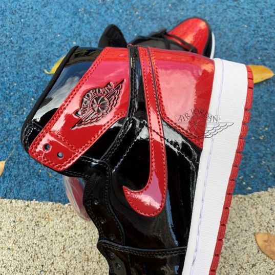 Jordan 1 Retro High OG Bred Patent Size 4 to 13