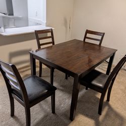 Table set for Sale